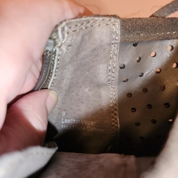 VERY VOLATILE VV Kalio Grey Gray Wrap Around Suede Peep Toe Shoetie Womens 9 - Picture 4 of 11